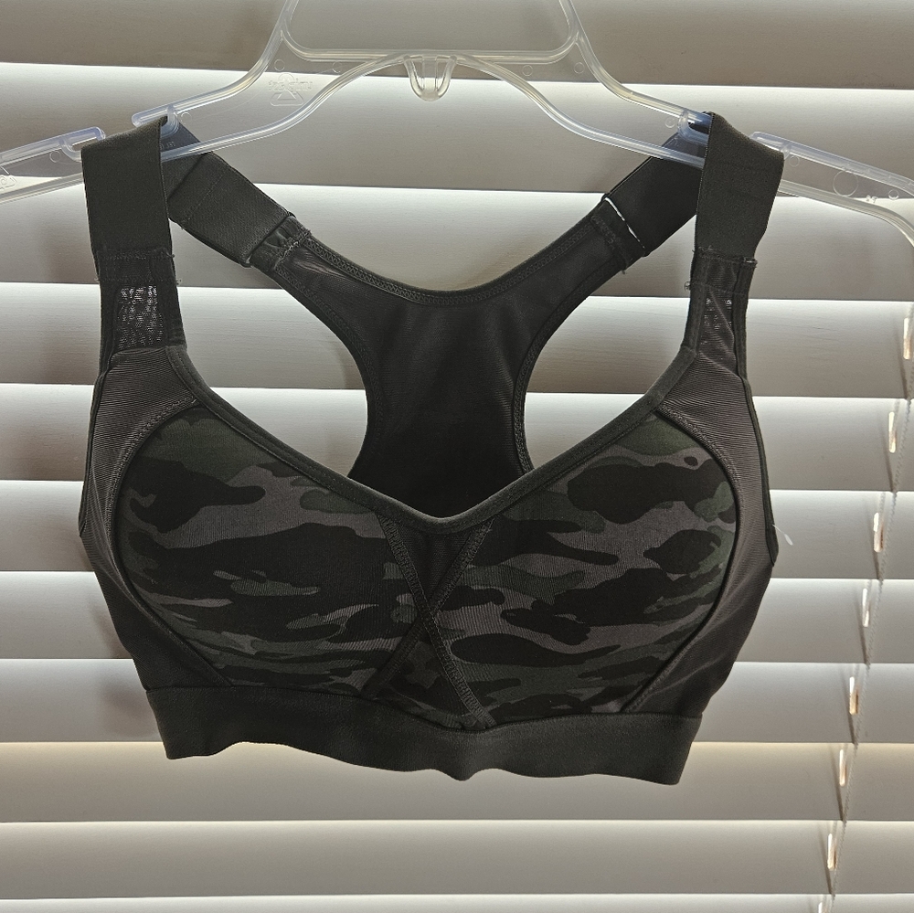 Sports bra
